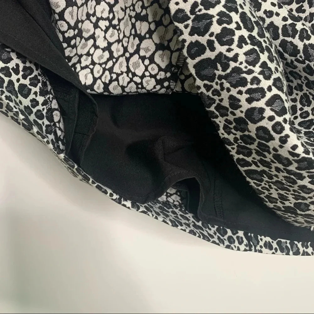 Banana Republic Black Gray Animal Print Fitted Dress Size 4 - Picture 4 of 9